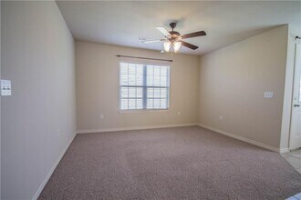 931 Kensington Dr in Centerton, AR - Building Photo - Building Photo