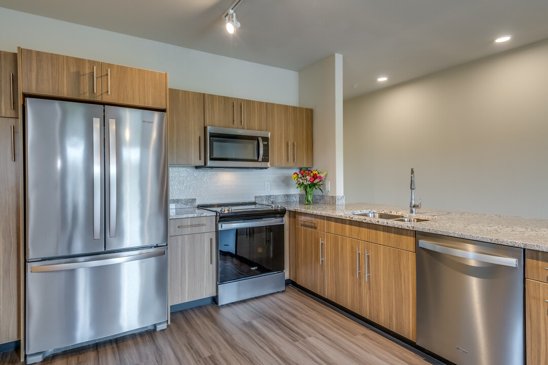 Village at Fox River in Waukesha, WI - Building Photo