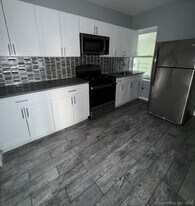 1220 Pembroke St in Bridgeport, CT - Building Photo