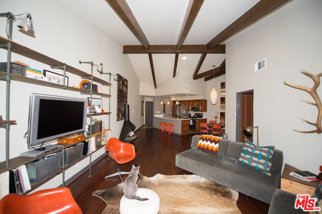 property at 2700 Cahuenga Blvd E