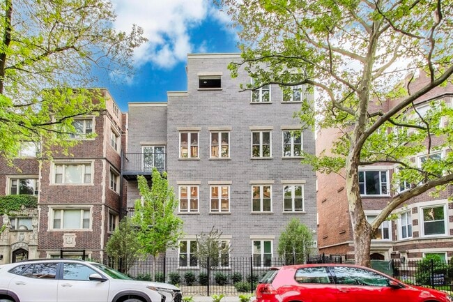 property at 5126 S Kenwood Ave