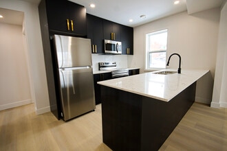 269 Madison Ave S in Kitchener, ON - Building Photo - Building Photo