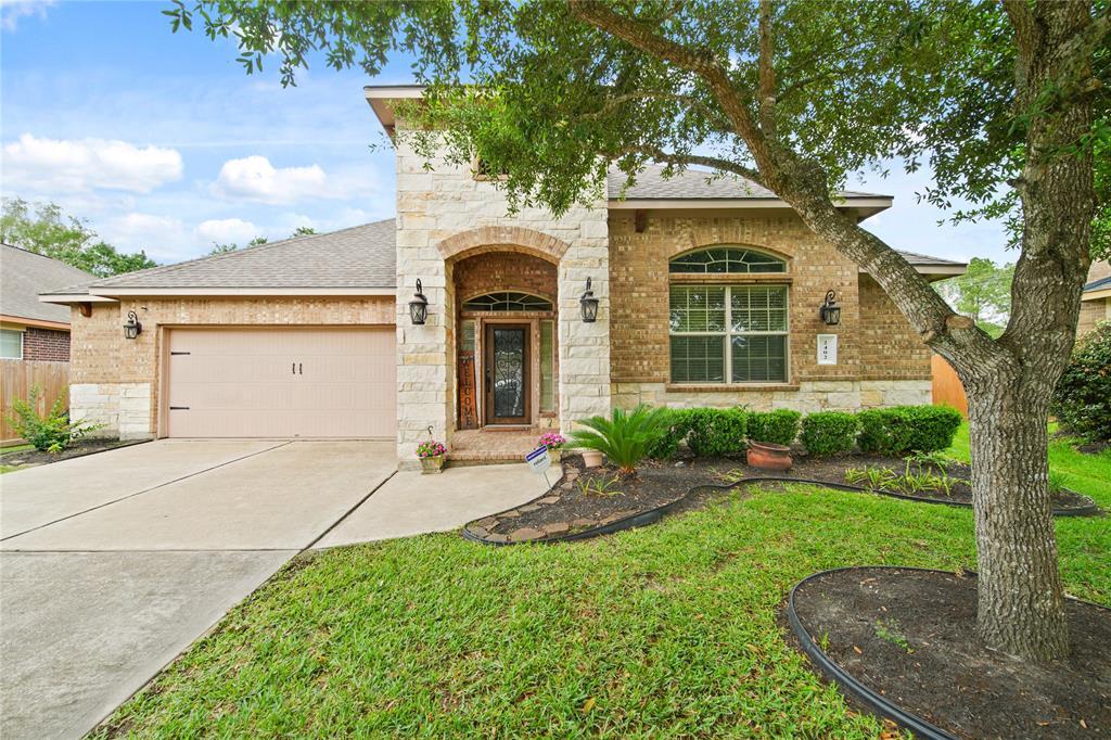 2402 Via Montesano in League City, TX - Building Photo