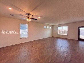 2211 Hornbeam St in Temple, TX - Building Photo - Building Photo