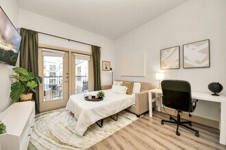 18210 Park Row Blvd in Houston, TX - Foto de edificio - Building Photo