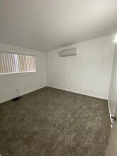2522 Lillie Ave in Kingman, AZ - Building Photo - Building Photo