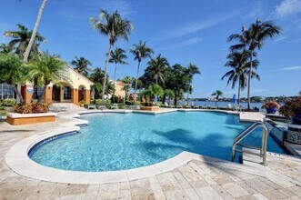 103 Yacht Club Way in Hypoluxo, FL - Building Photo - Building Photo
