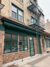 208 Broadway in Bayonne, NJ - Building Photo - Building Photo