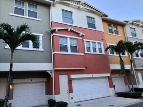 609 Amador Ln-Unit -3 in West Palm Beach, FL - Foto de edificio - Building Photo