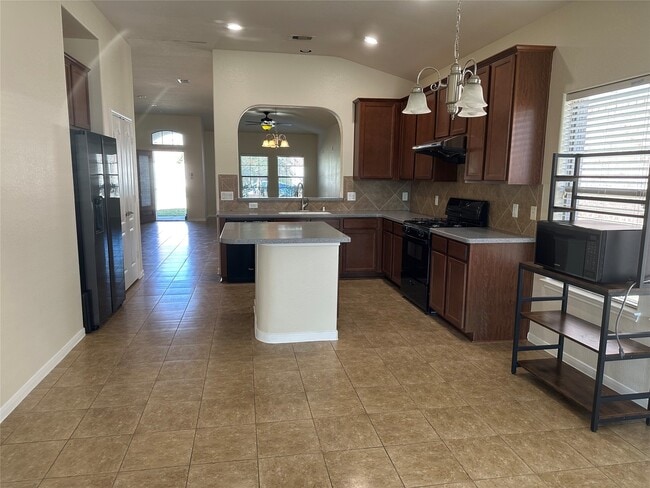 25727 Westbourne Dr in Katy, TX - Building Photo - Building Photo