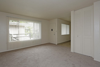 Shelfield Apartments in Carmichael, CA - Building Photo - Interior Photo