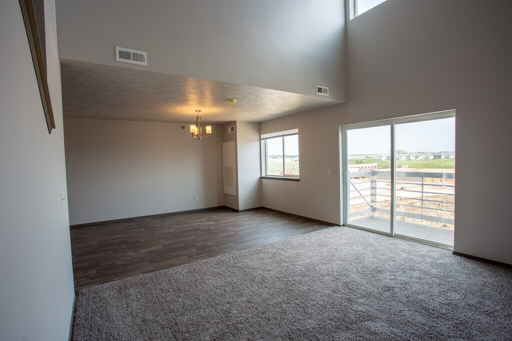 Whisper Ridge Commons Apartments in Sioux Falls, SD