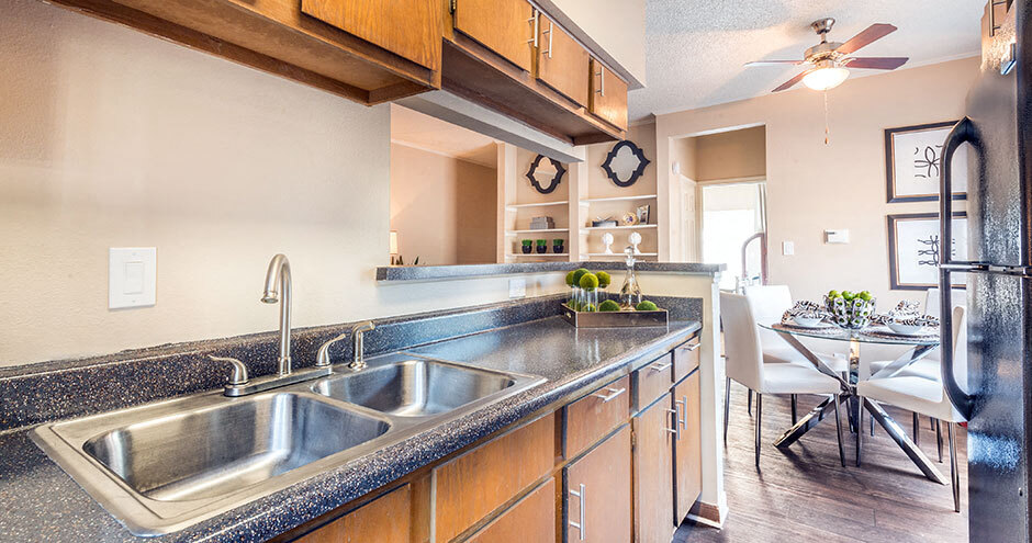 The Woodlands Apartments in Tyler, TX - Building Photo