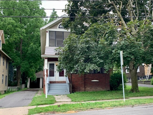 412 Broad St, Unit 412 in Syracuse, NY - Building Photo - Building Photo