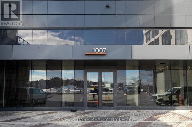 1007 The Queensway in Toronto, ON - Building Photo - Building Photo