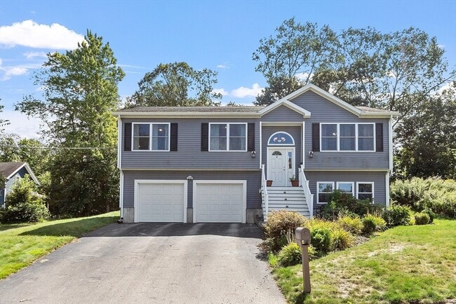 property at 4 Crest Ave