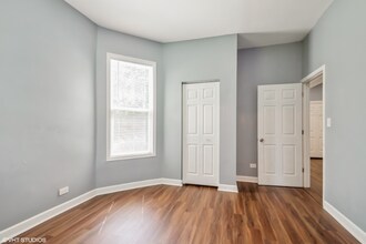 6649 S Greenwood Ave in Chicago, IL - Building Photo - Building Photo