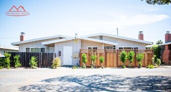 1578 Albatross Dr in Sunnyvale, CA - Building Photo