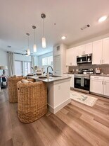 480 Commons Dr in Burleson, TX - Building Photo