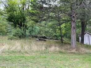 18 Tara Ln in Taghkanic, NY - Building Photo - Building Photo