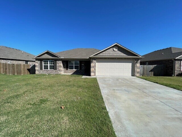 6801 SW Pilgrim Rd in Bentonville, AR - Building Photo