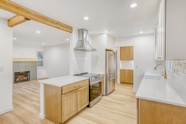 property at 1022 Parkway Dr NW