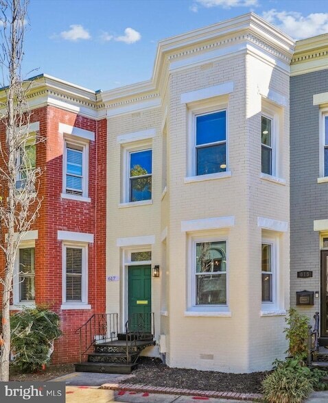 617 Elliott St NE in Washington, DC - Foto de edificio