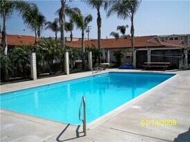 7562 23rd St, Unit A in Westminster, CA - Building Photo