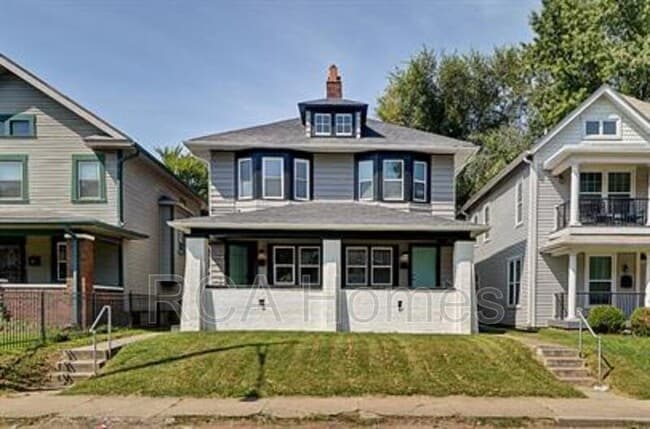 property at 2948 N Park Ave