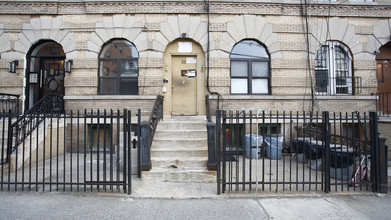 55 Troutman St in Brooklyn, NY - Building Photo - Building Photo