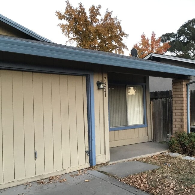 property at 7219-7221 Castilian Ct