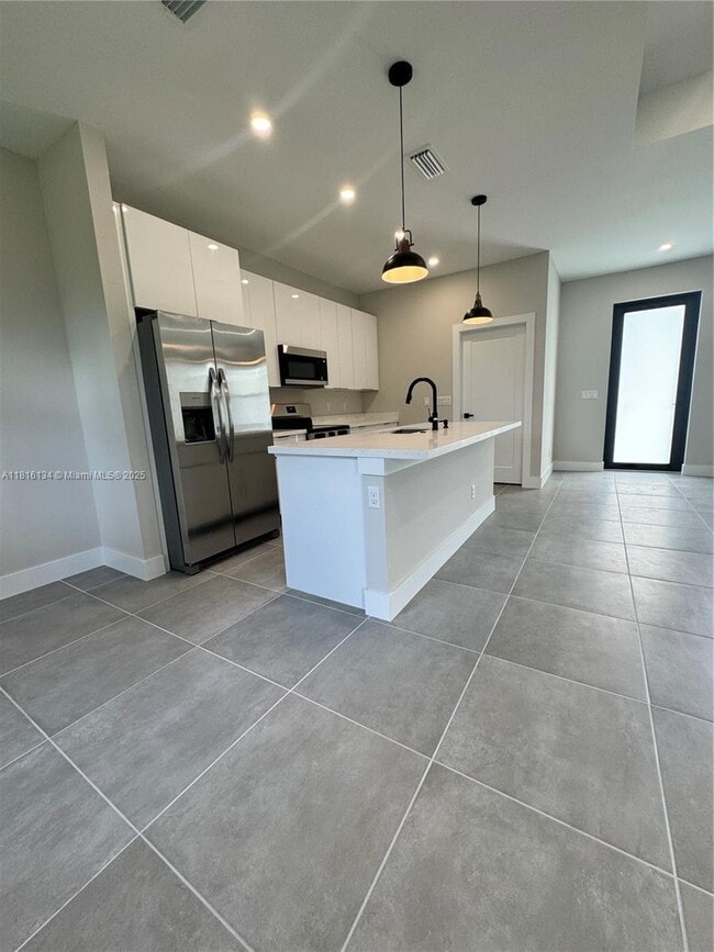 property at 2003 East 15th Street