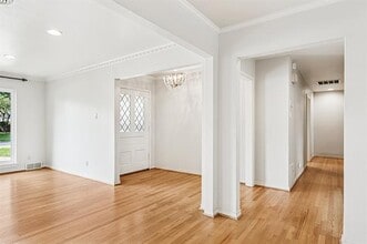5834 Melshire Dr in Dallas, TX - Building Photo - Building Photo