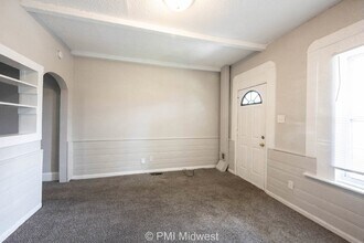 240 N Beville Ave in Indianapolis, IN - Foto de edificio - Building Photo