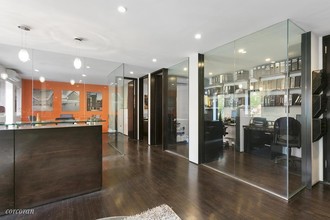 180 E 94th St in New York, NY - Building Photo - Interior Photo