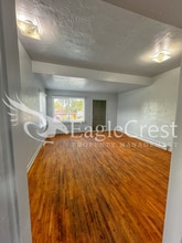 SKYWAY in College Place, WA - Building Photo - Building Photo