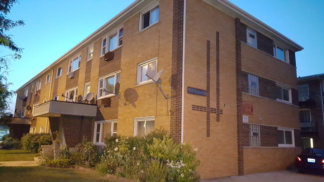 7858 Rutherford Ave in Burbank, IL - Building Photo