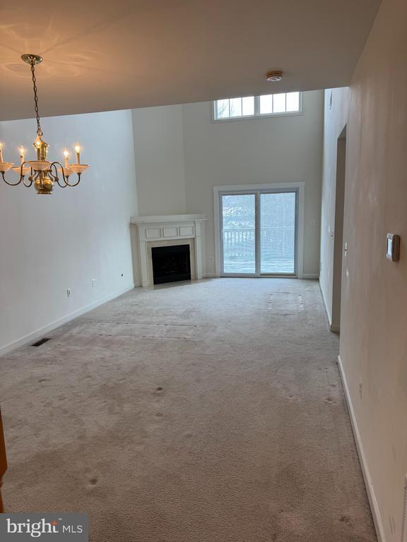 property at 228 W Ridge Ct