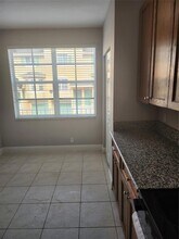 1936 NE 5th Ave in Boynton Beach, FL - Foto de edificio - Building Photo