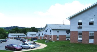 Oak Hollow Apartments