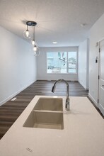 20903-20925 25 Ave NW in Edmonton, AB - Building Photo - Building Photo