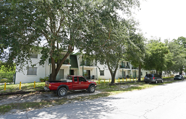 2113 W Kathleen St in Tampa, FL - Building Photo - Building Photo