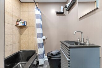 30 Liberty St, Unit 2- second floor in Fords, NJ - Building Photo - Building Photo