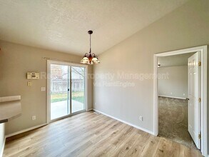 668 N Quarter Moon Ave in Kuna, ID - Building Photo - Building Photo