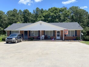 293-366 Caudell Dr in Lavonia, GA - Building Photo - Building Photo