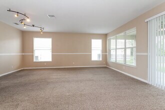 5810 100th Ave E in Parrish, FL - Building Photo - Building Photo