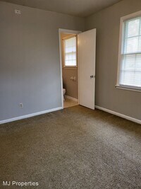 1221 Kathy Ln SW photo'