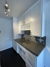 Dream Lofts in Glendale, CA - Building Photo - Interior Photo