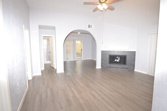 5214 Beaverhill Dr in Houston, TX - Building Photo - Building Photo