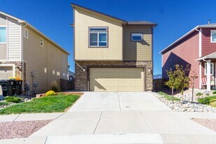 868 Technology Ct in Colorado Springs, CO - Building Photo